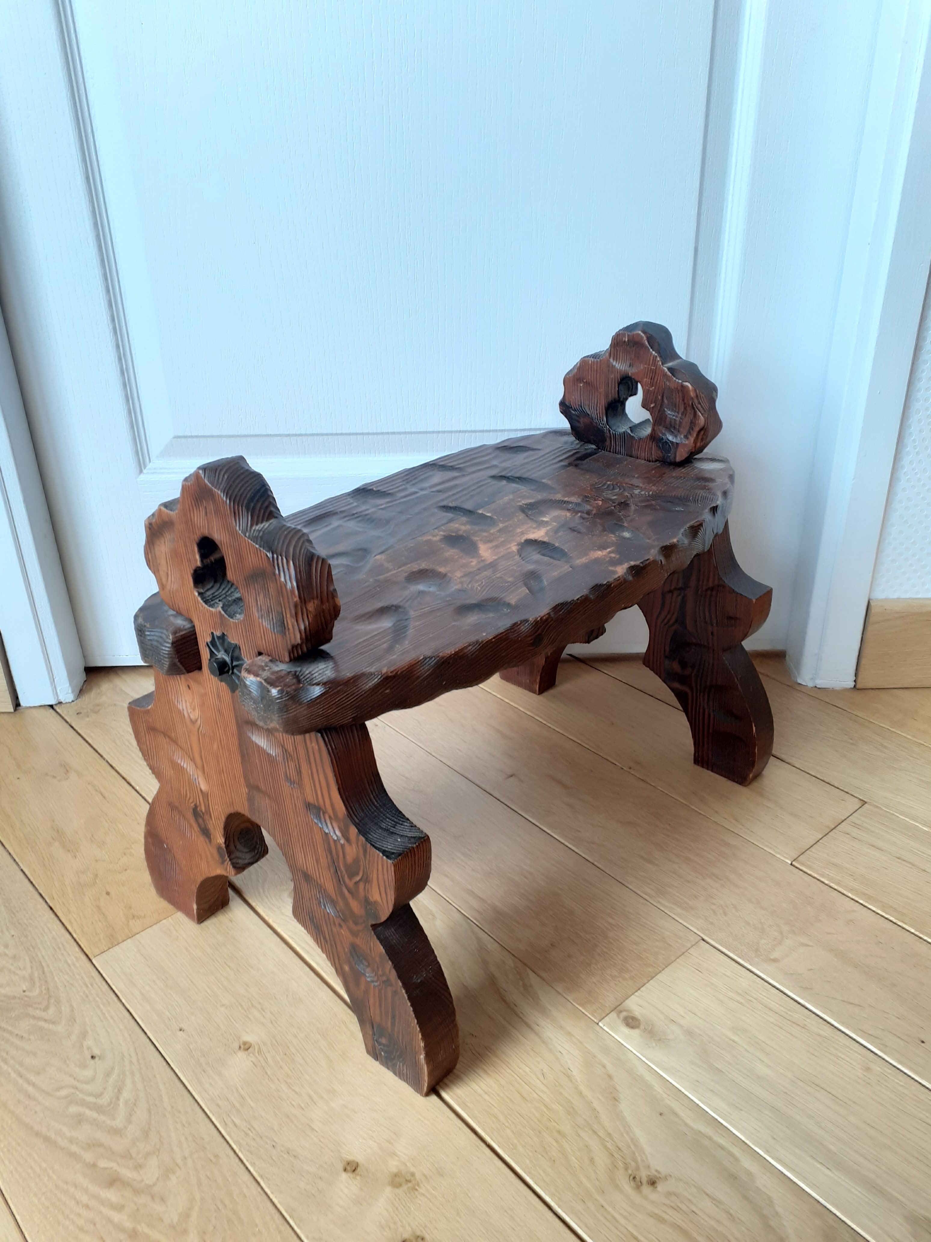 Tabouret banc bois esprit forêt noire