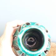 Vase artisanal ajouré emeraude