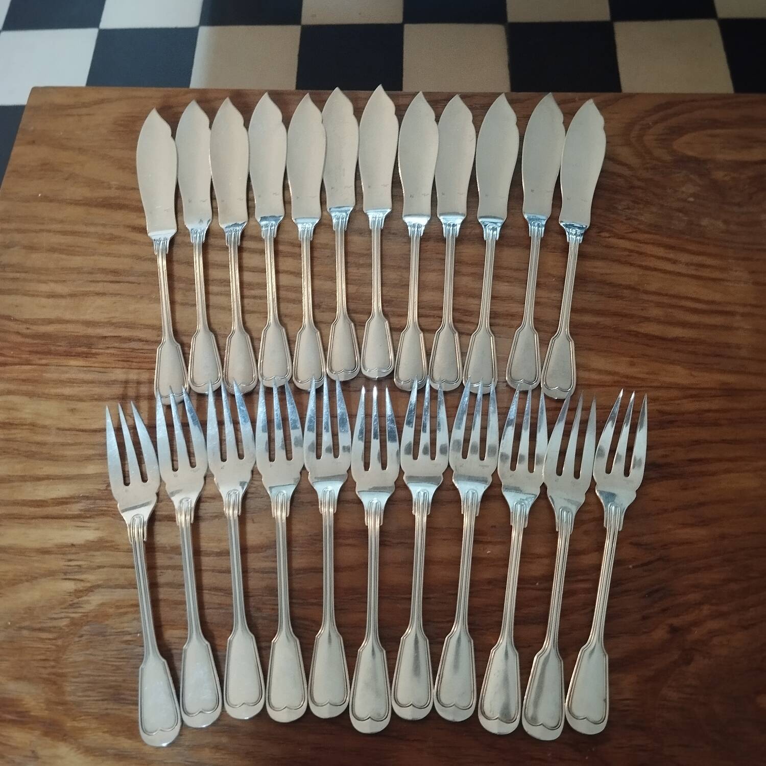 Ercuis silver-plated fish cutlery