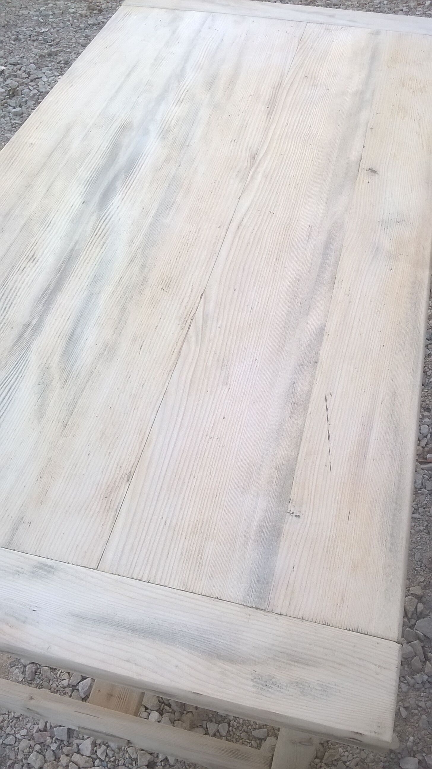 Table de ferme bois brut