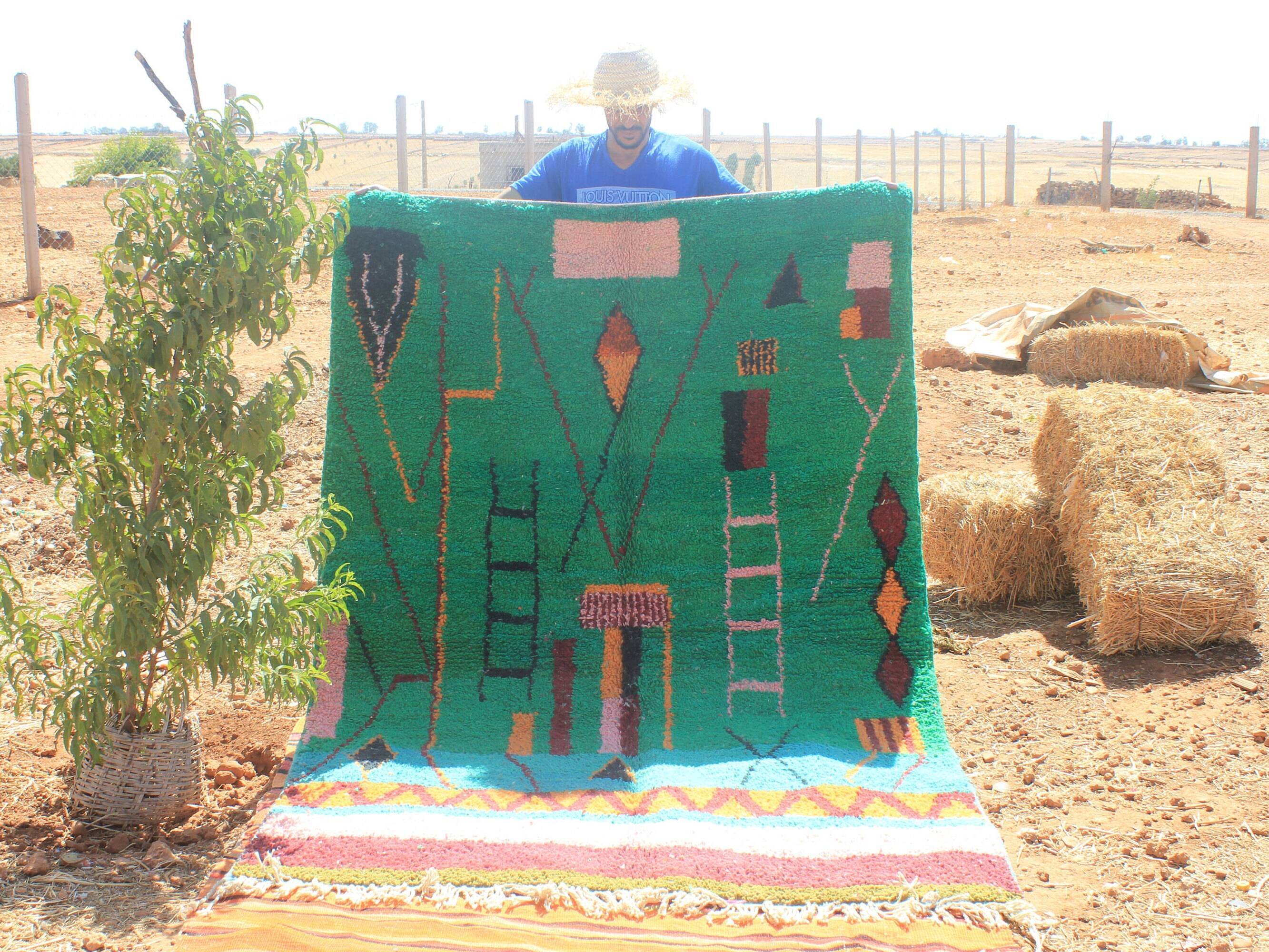 Handmade traditional carpet 250cm x 150cm Moroccan