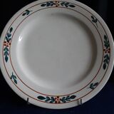 flat earthenware plate