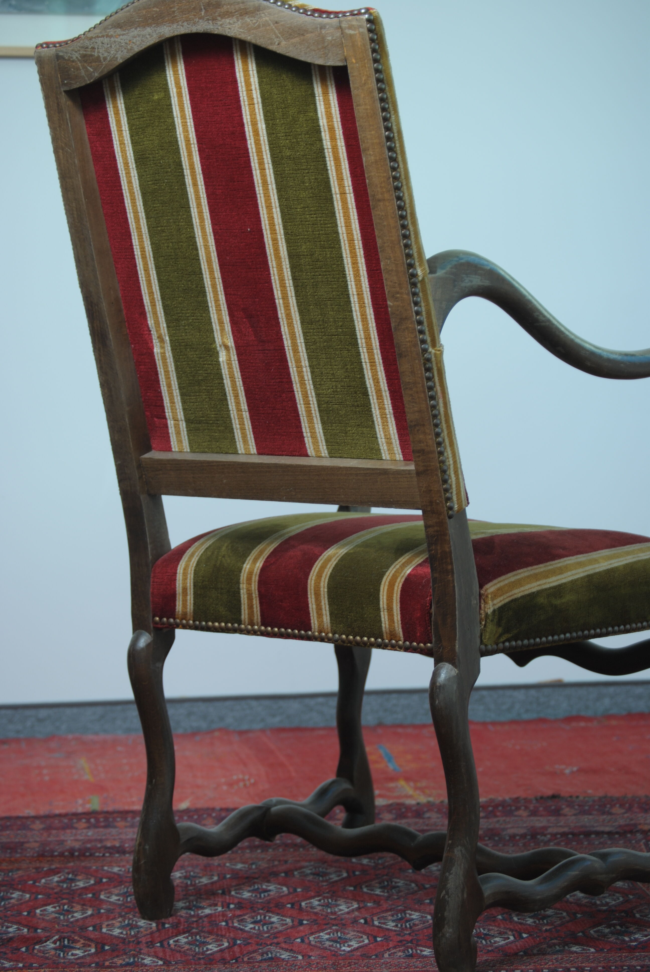 Louis XIII walnut sheep bone style chair