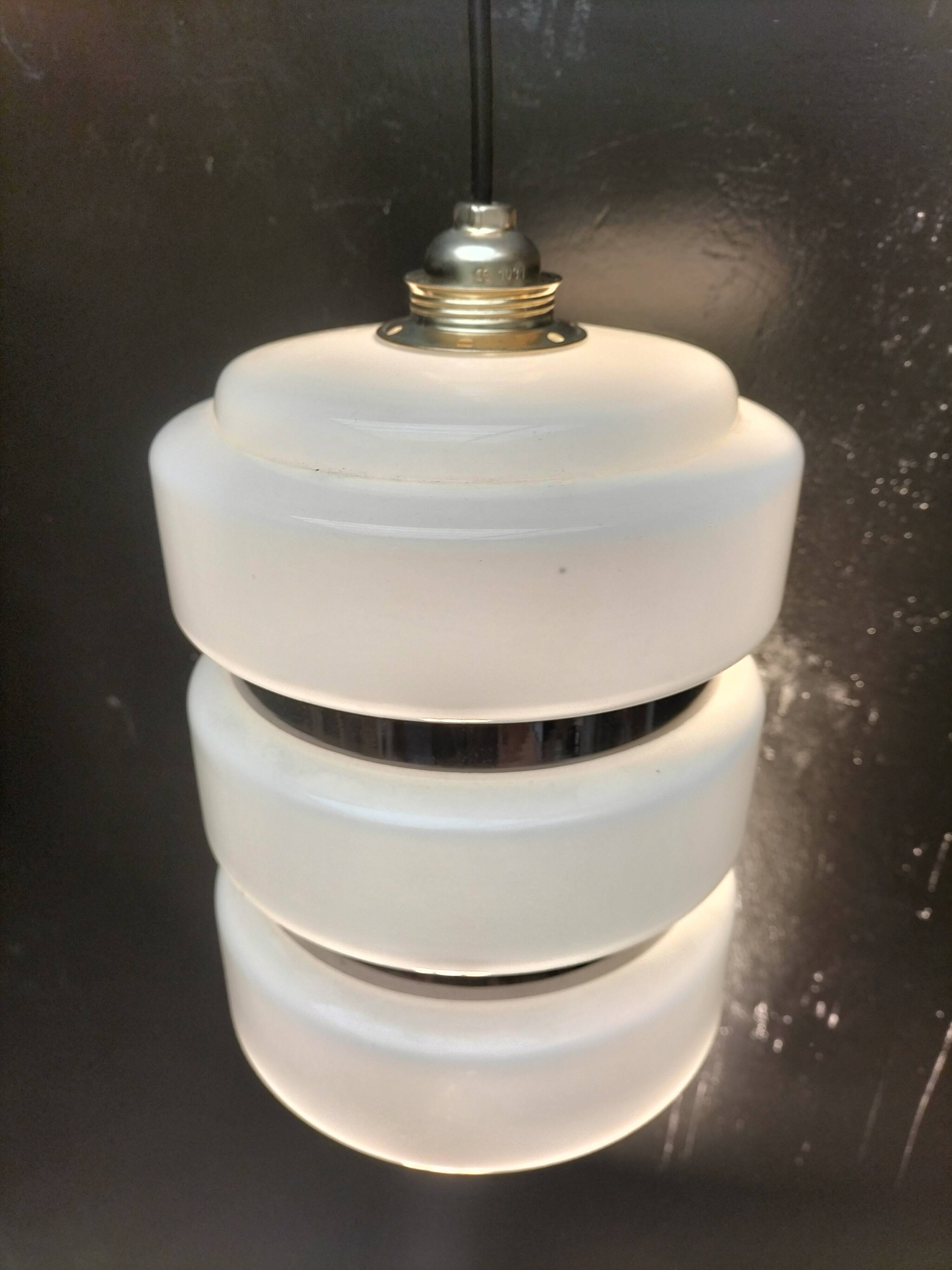 Vintage opaline suspension