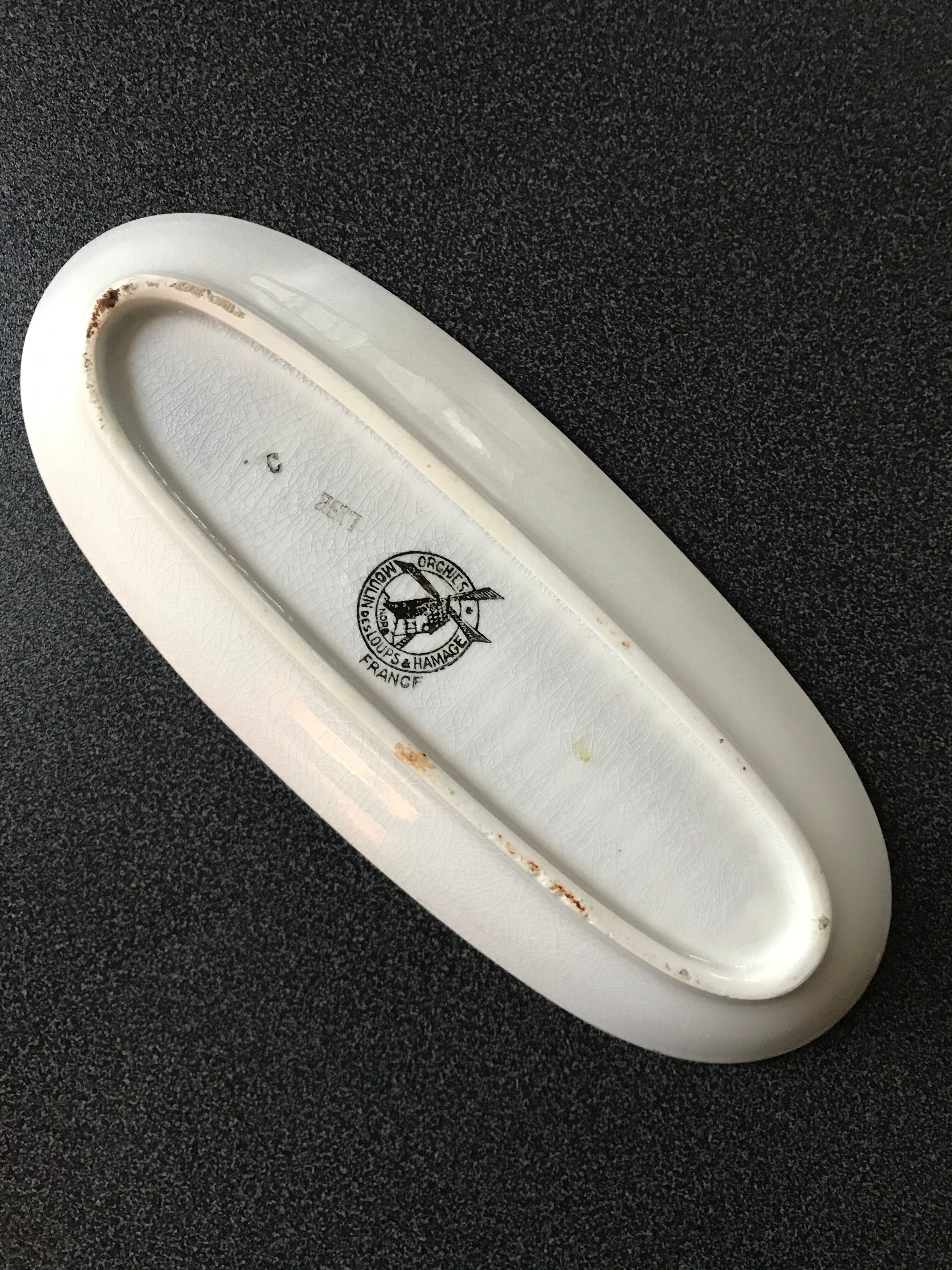 Old iron earth soap dish. Moulin des Loups