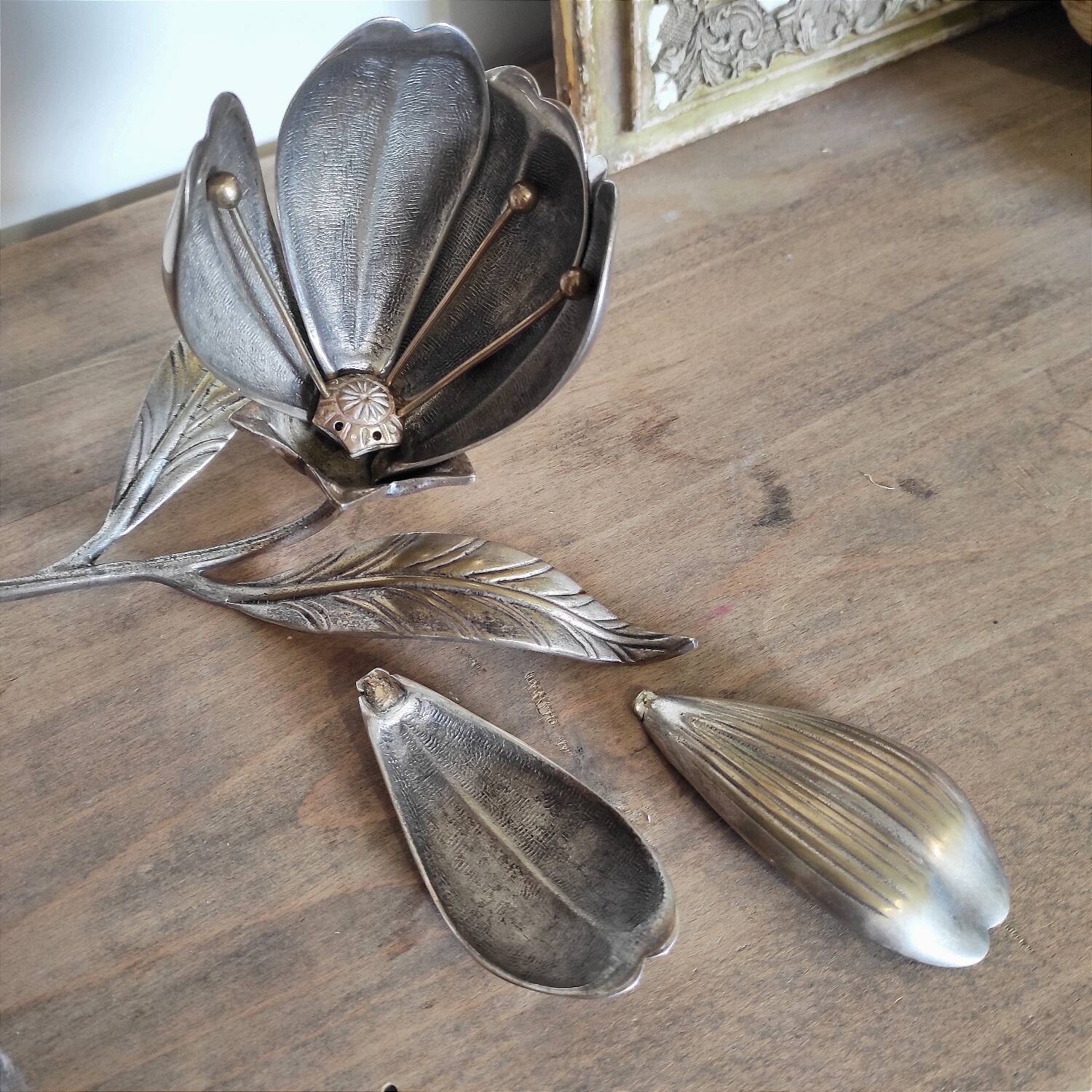 Brass flower ashtray