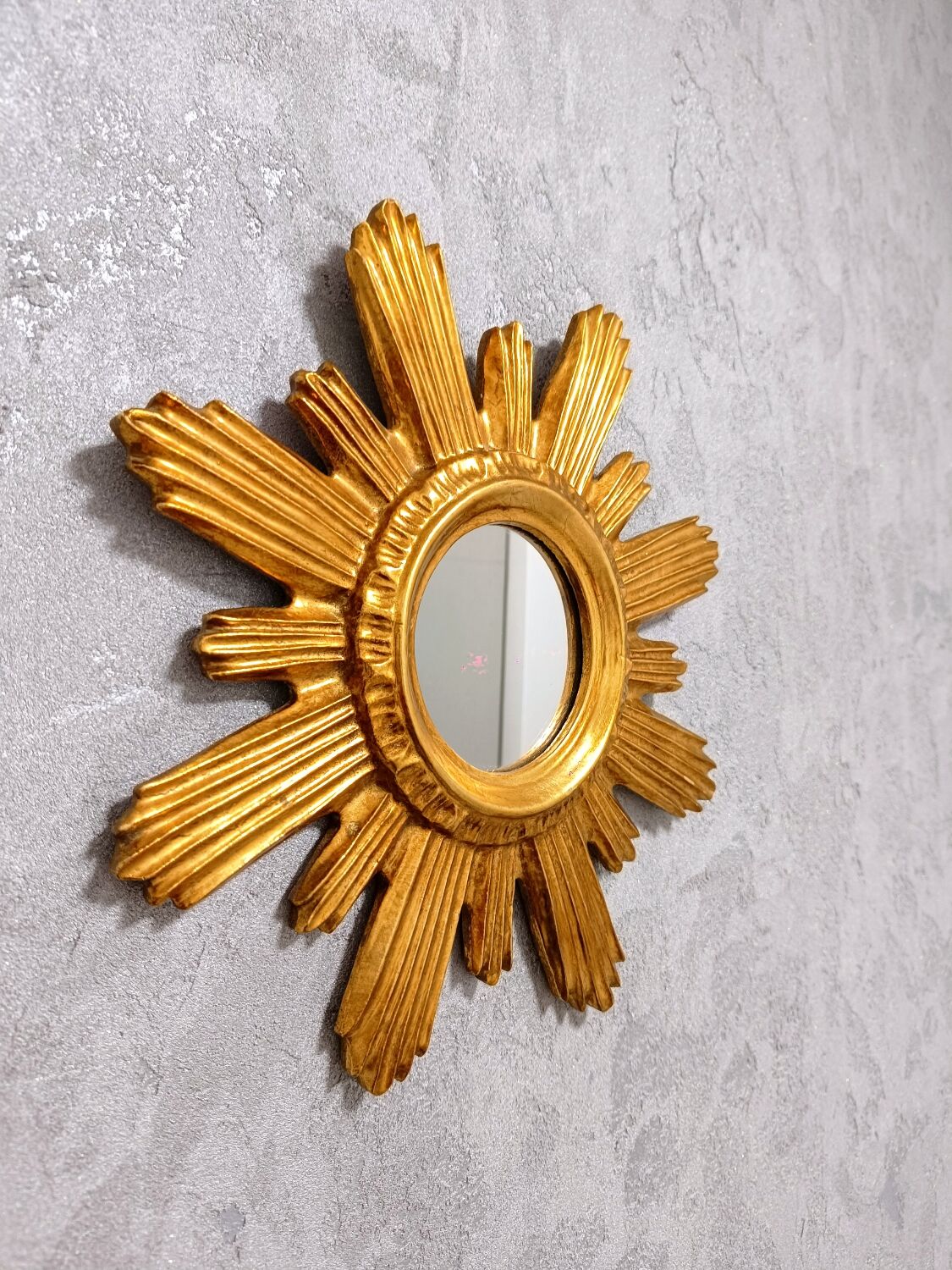 Mid-century hollywood regency gilt sunburst wall mirror, 1960s