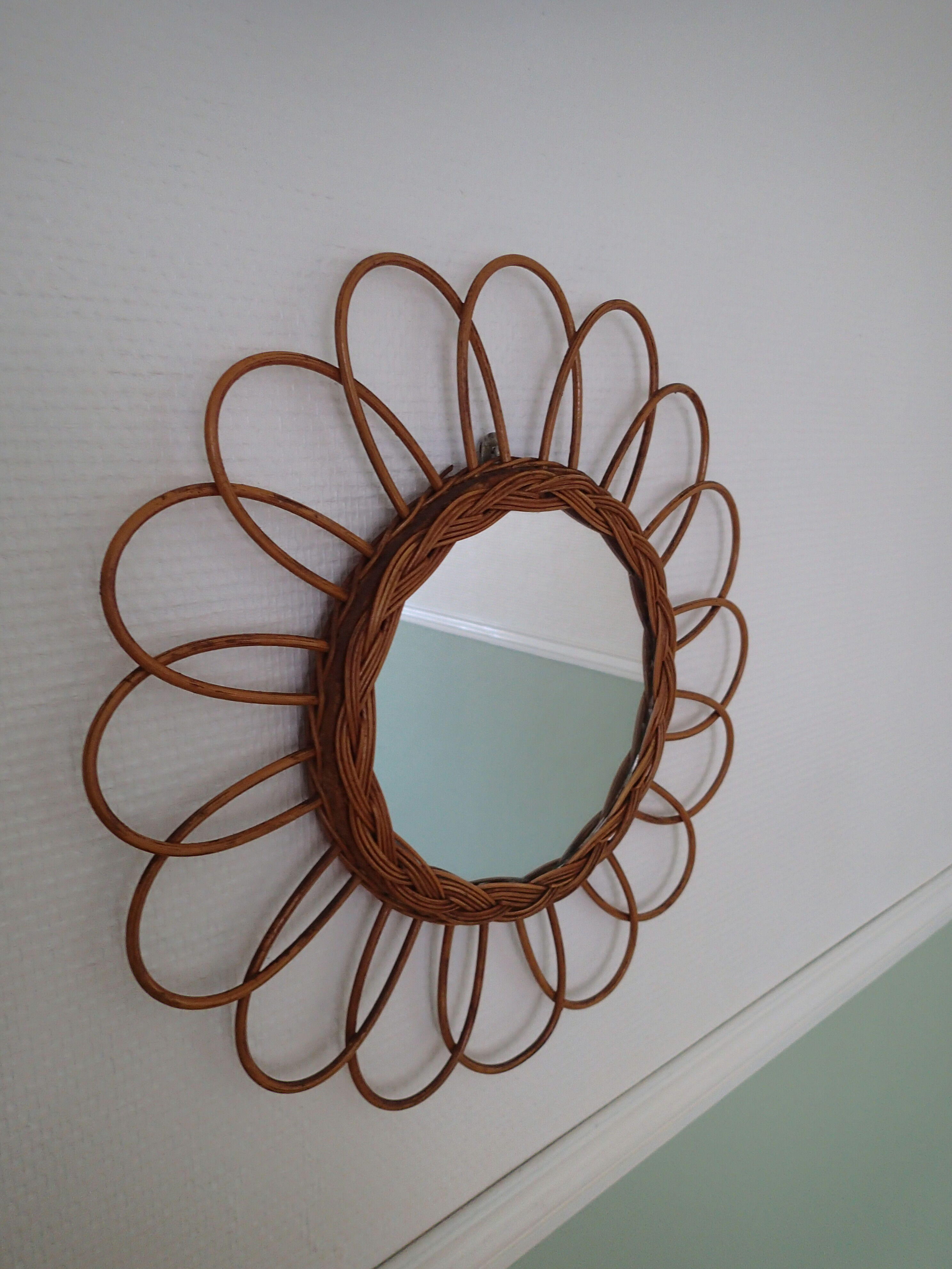 Sun vintage rattan mirror 18cm