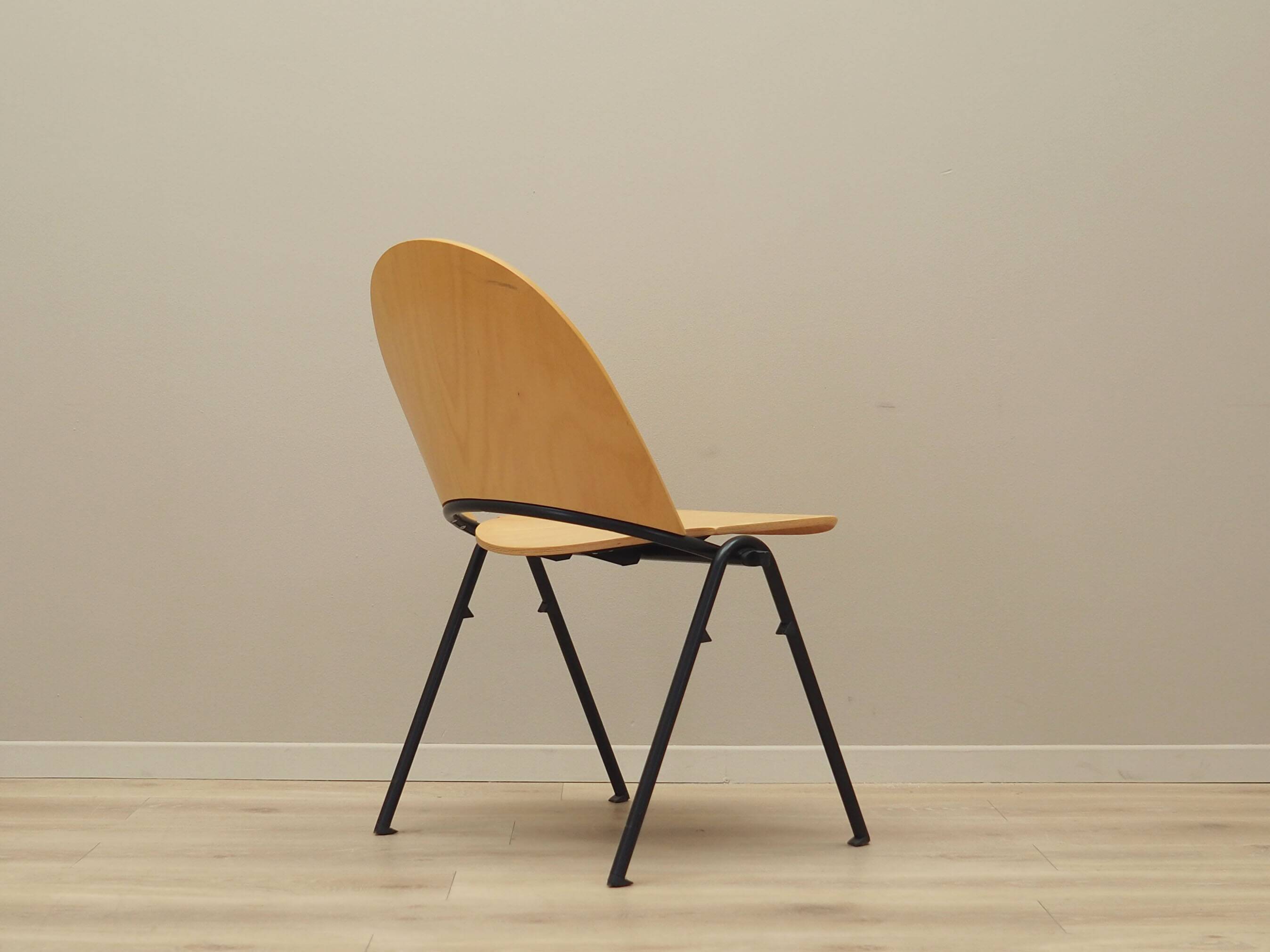 Ensemble de six chaises, design danois, années 1970, production : Danemark