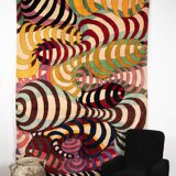 Tapisserie à motifs de	spirales	et	en	laine. Travail	contemporain