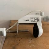 White pyramid desk lamp embnched white pyramid Lungean and Pellmann 1980