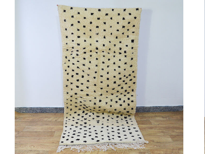 Berber carpet beni ouarain a pois 260 x 110 cm