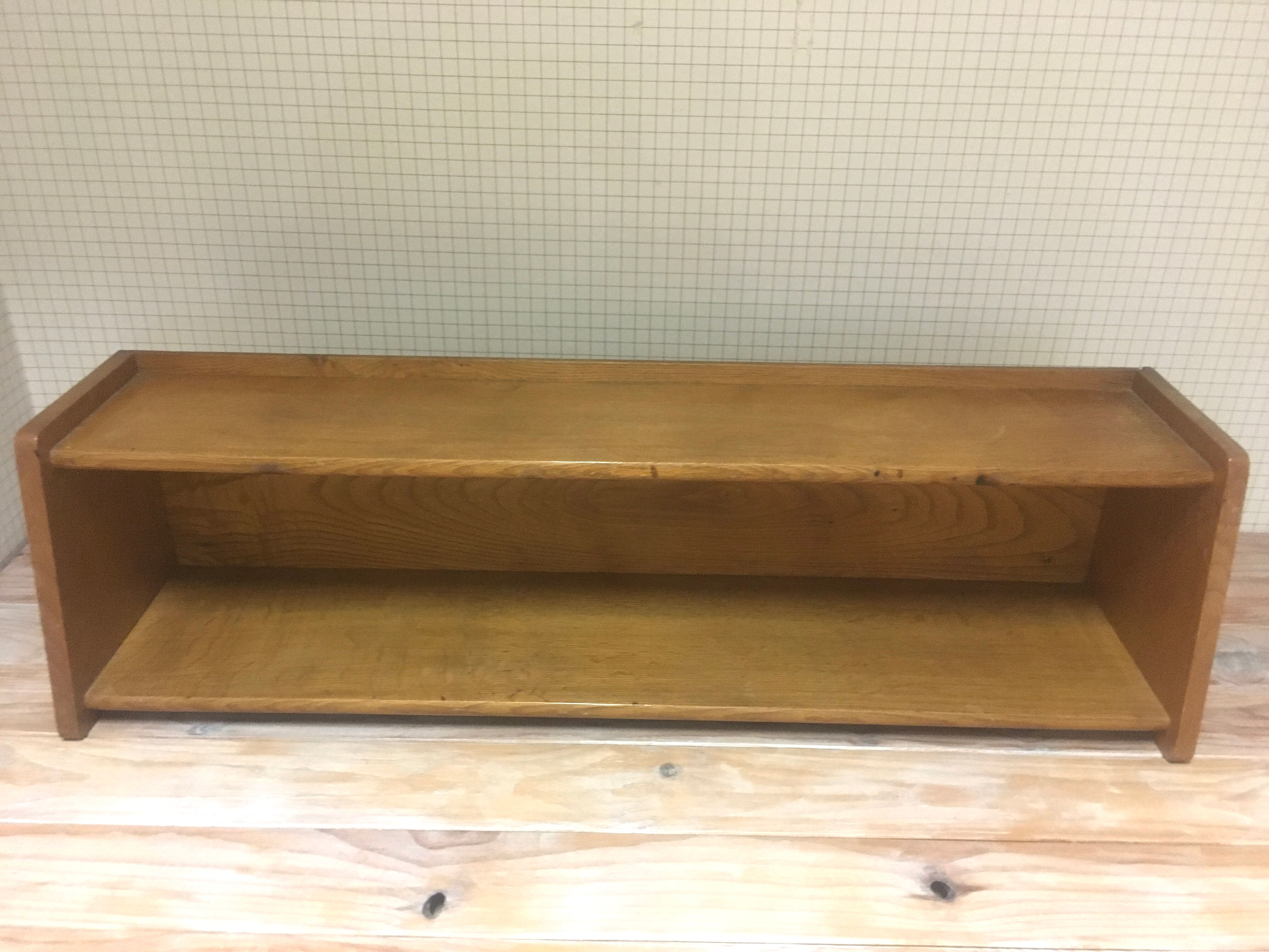 Etagère murale en bois