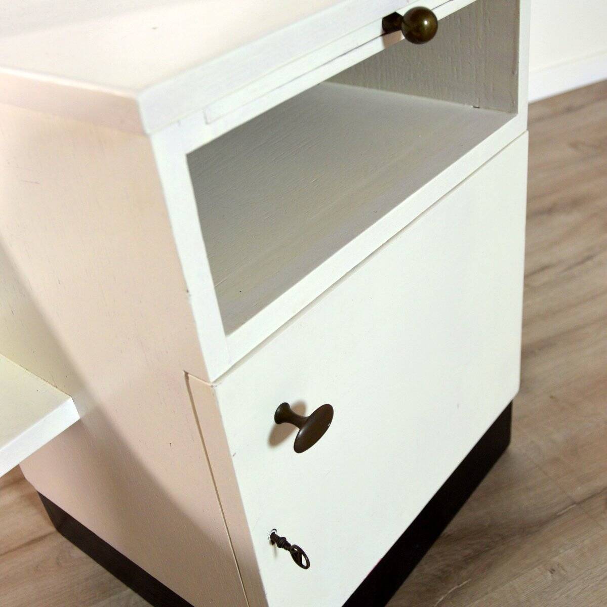 Dressing table / Vintage 1950s wooden entrance furniture