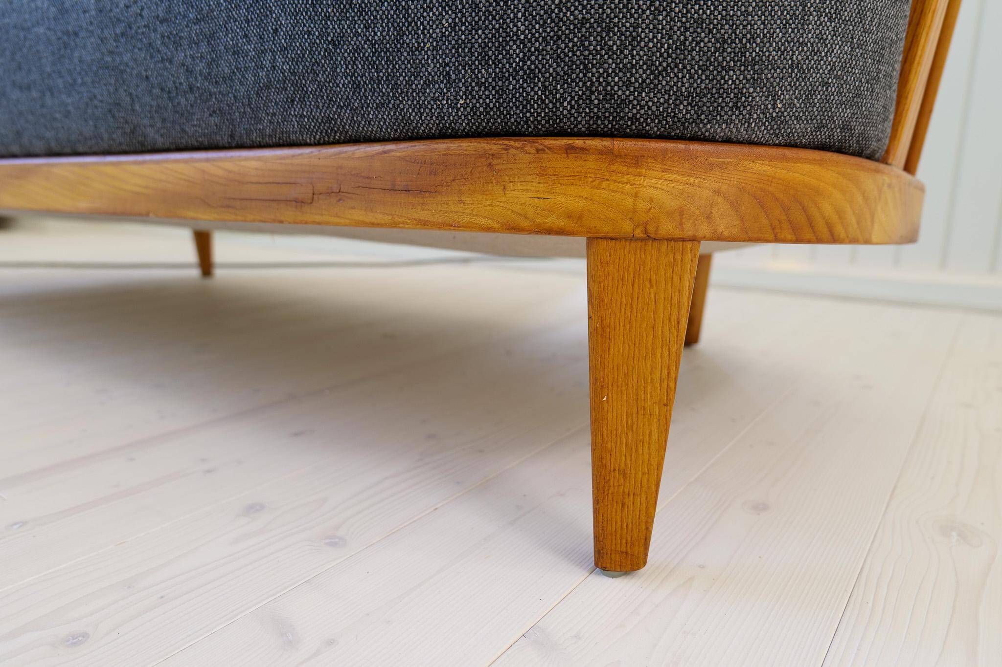 Mid-Century Modern Sculptural Canapé Model "Värend" Carl Malmsten, 1942