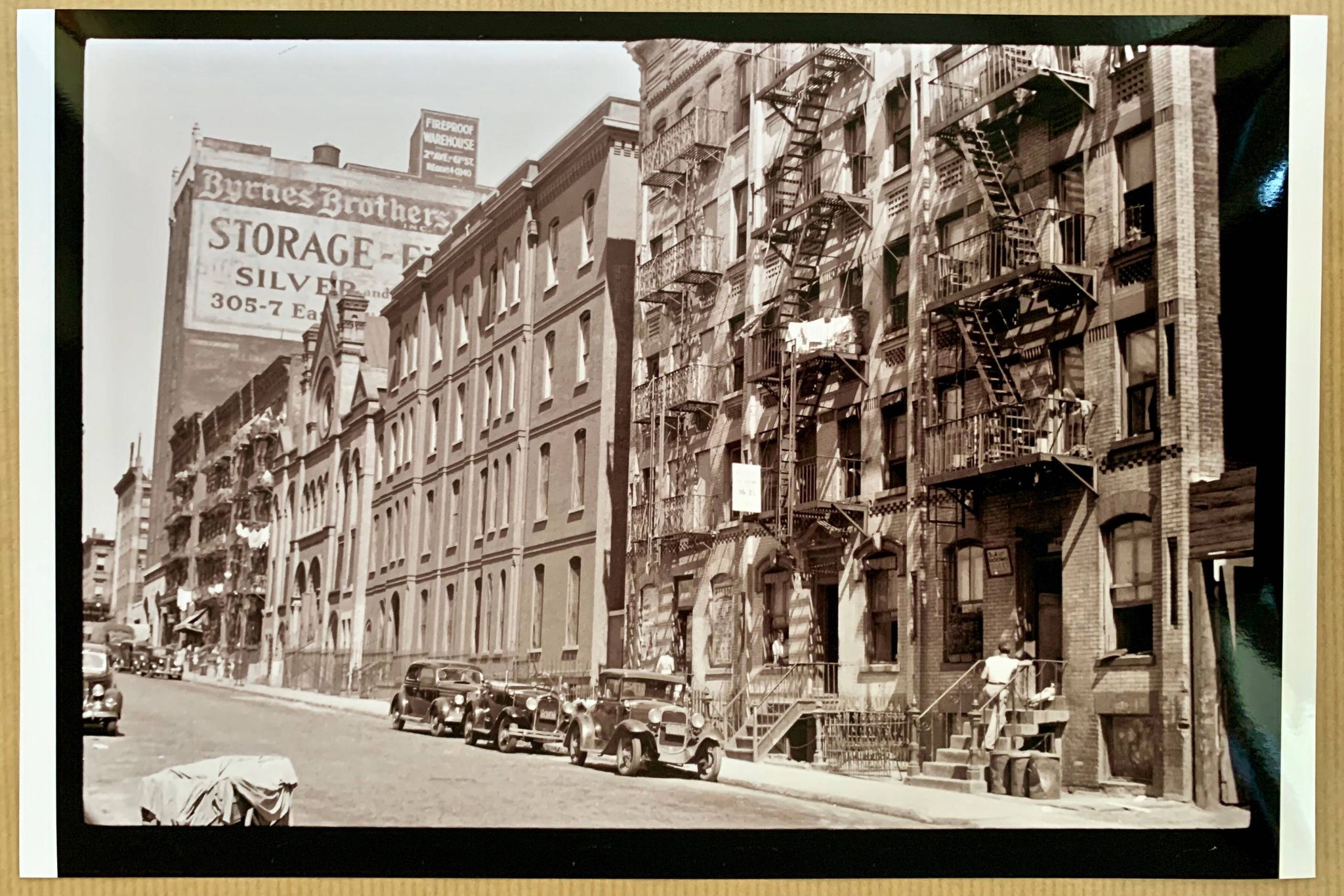 Manhattan Vintage — The raw charm of old New York.