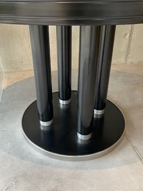 Expandable Roundtable