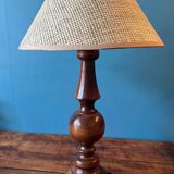 Wooden foot table lamp