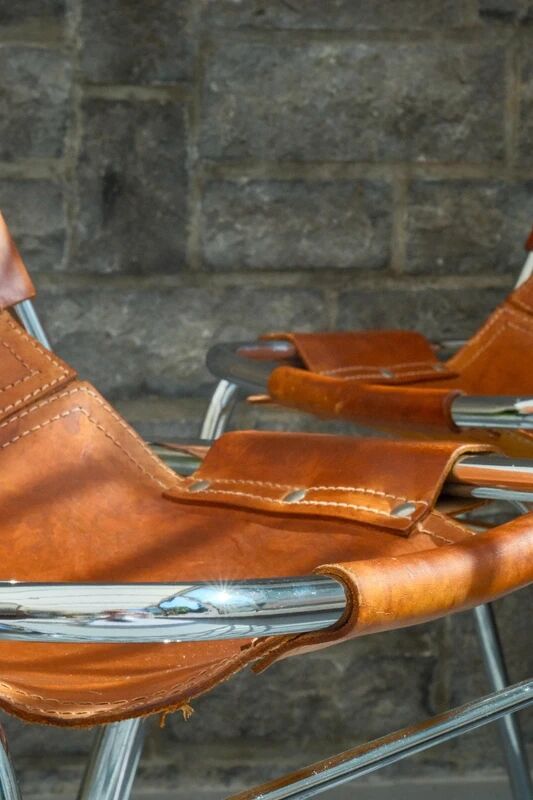 Chair Les Arcs Charlotte Perriand – Vintage patinated leather from the 60s/70s