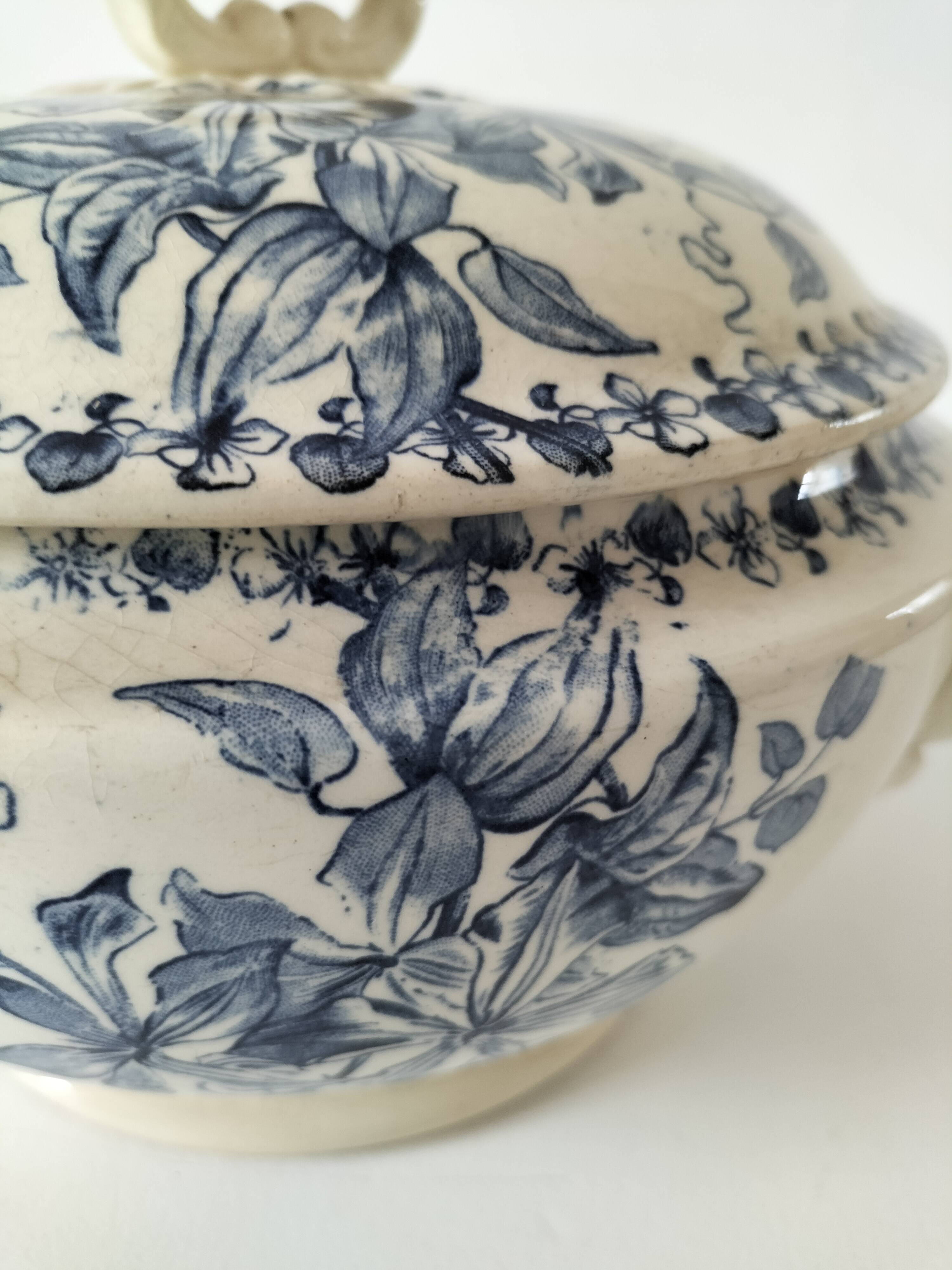 Antique ironstone tureen – Bordeaux MGB – blue floral decoration