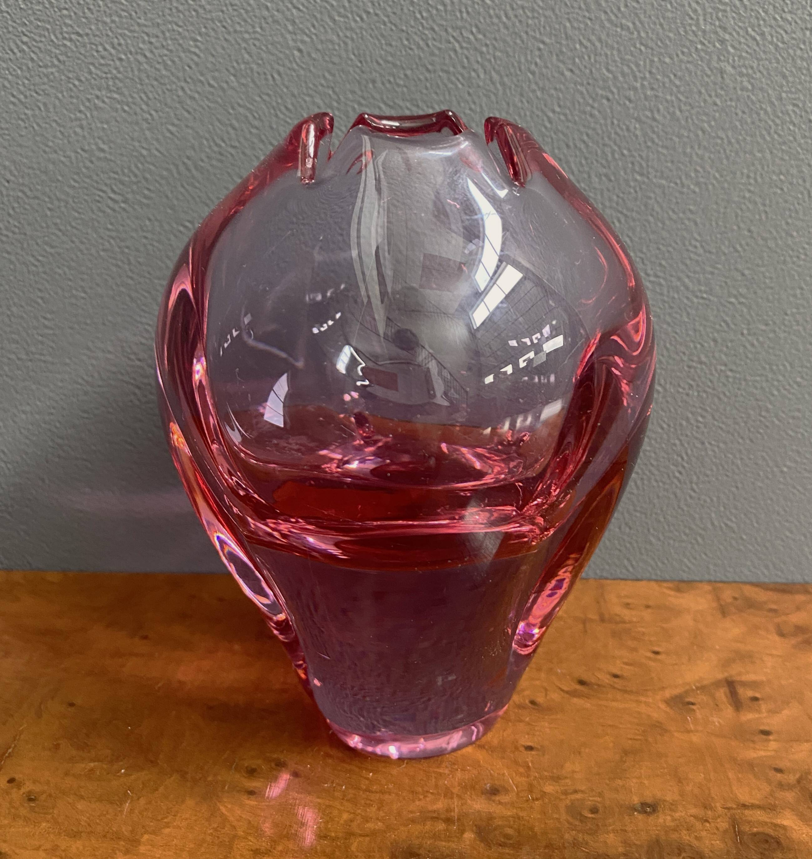 Red Glass vase "tulip" top 1960s