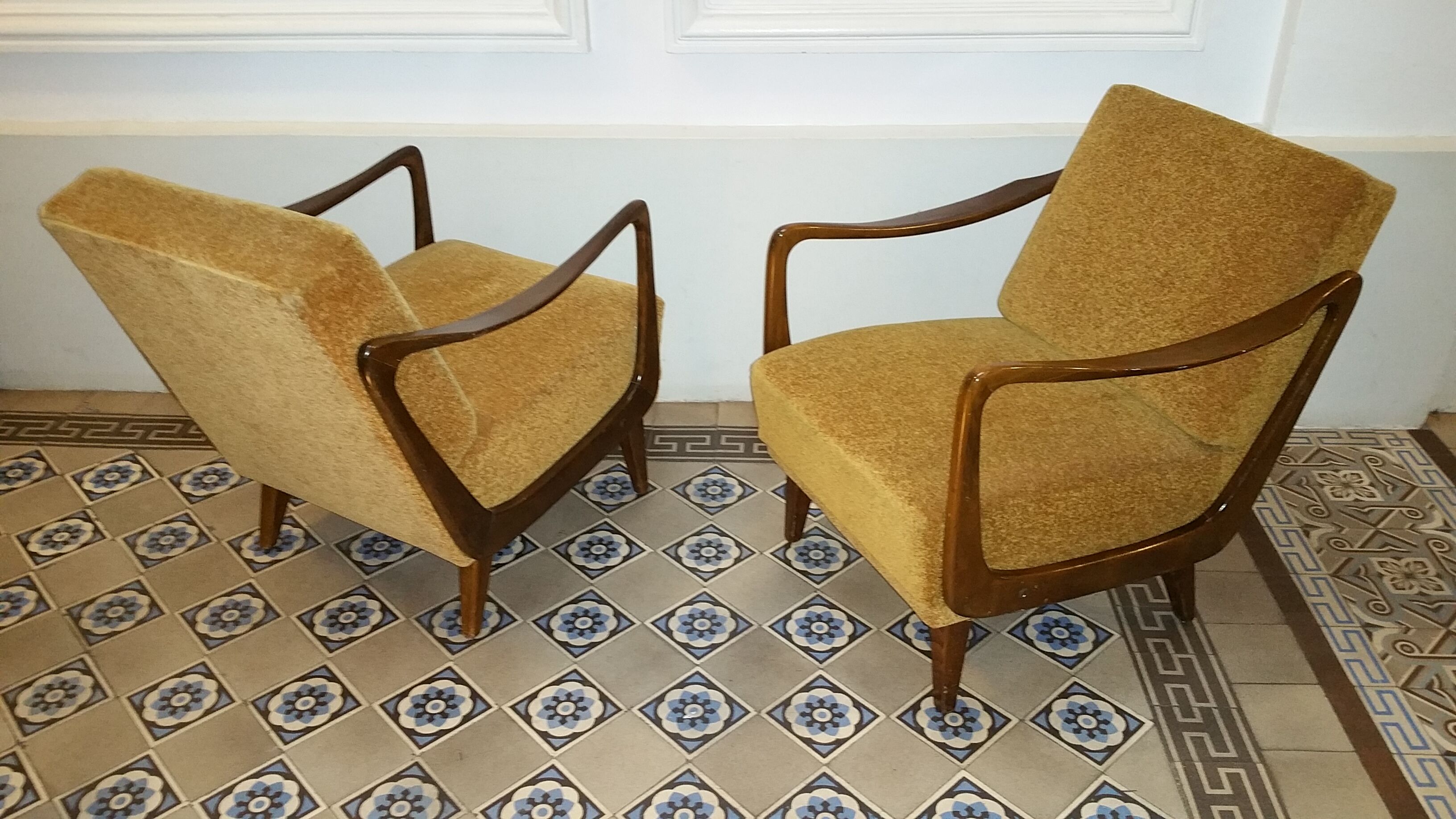 Scandinavian pair of chairs of the years 50-60 Boomerang design
