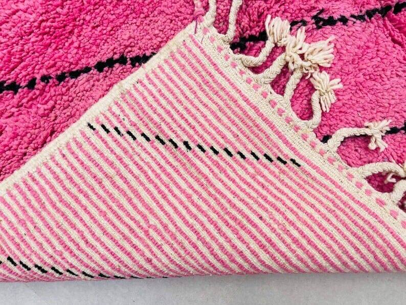 Handmade pure wool rug size 200 x 300 cm