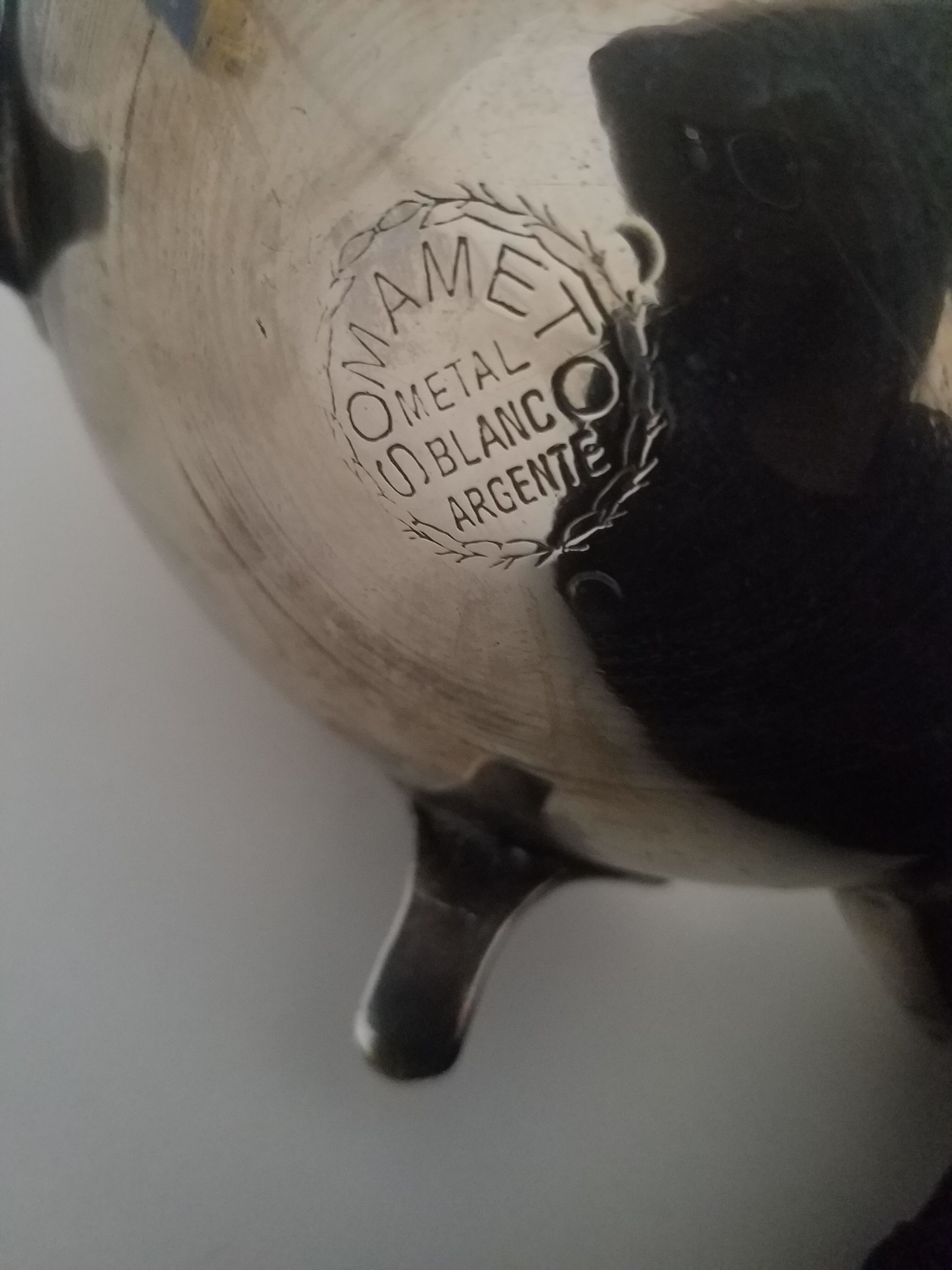 Oriental teapot in silver metal