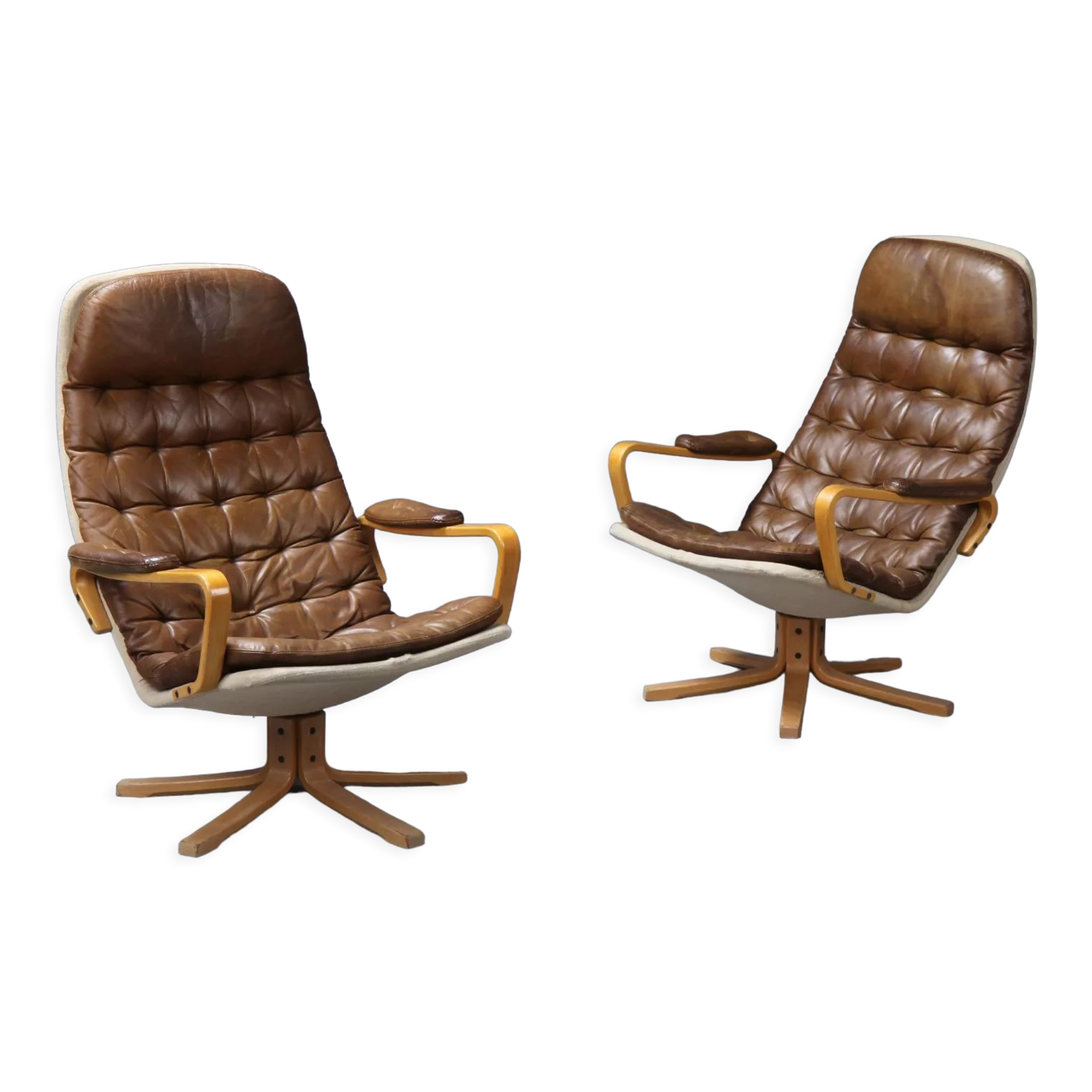 Sam Larsson for DUX. And by lænestole, model Mona