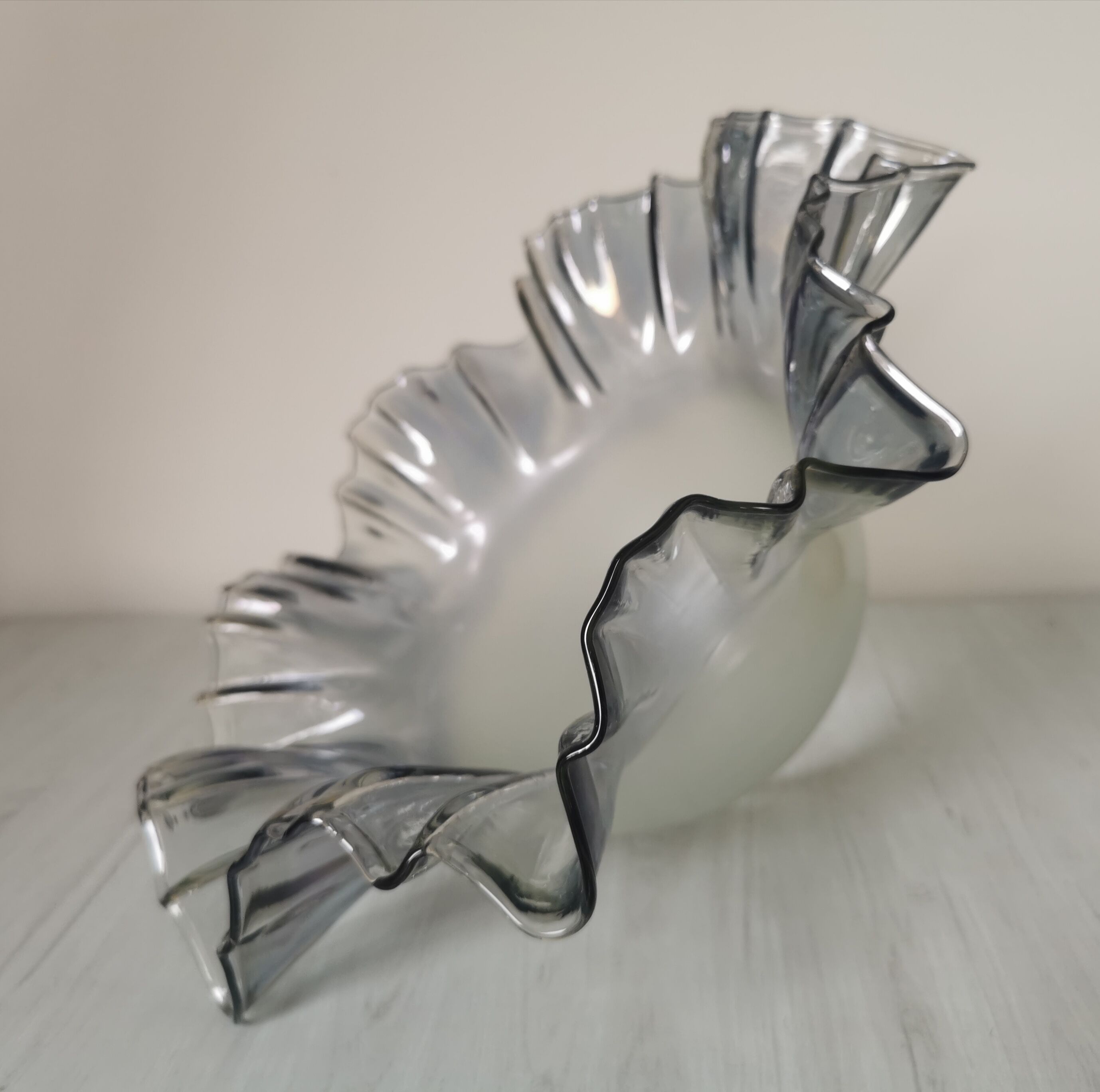 Iridescent glass/silver lamp tulip