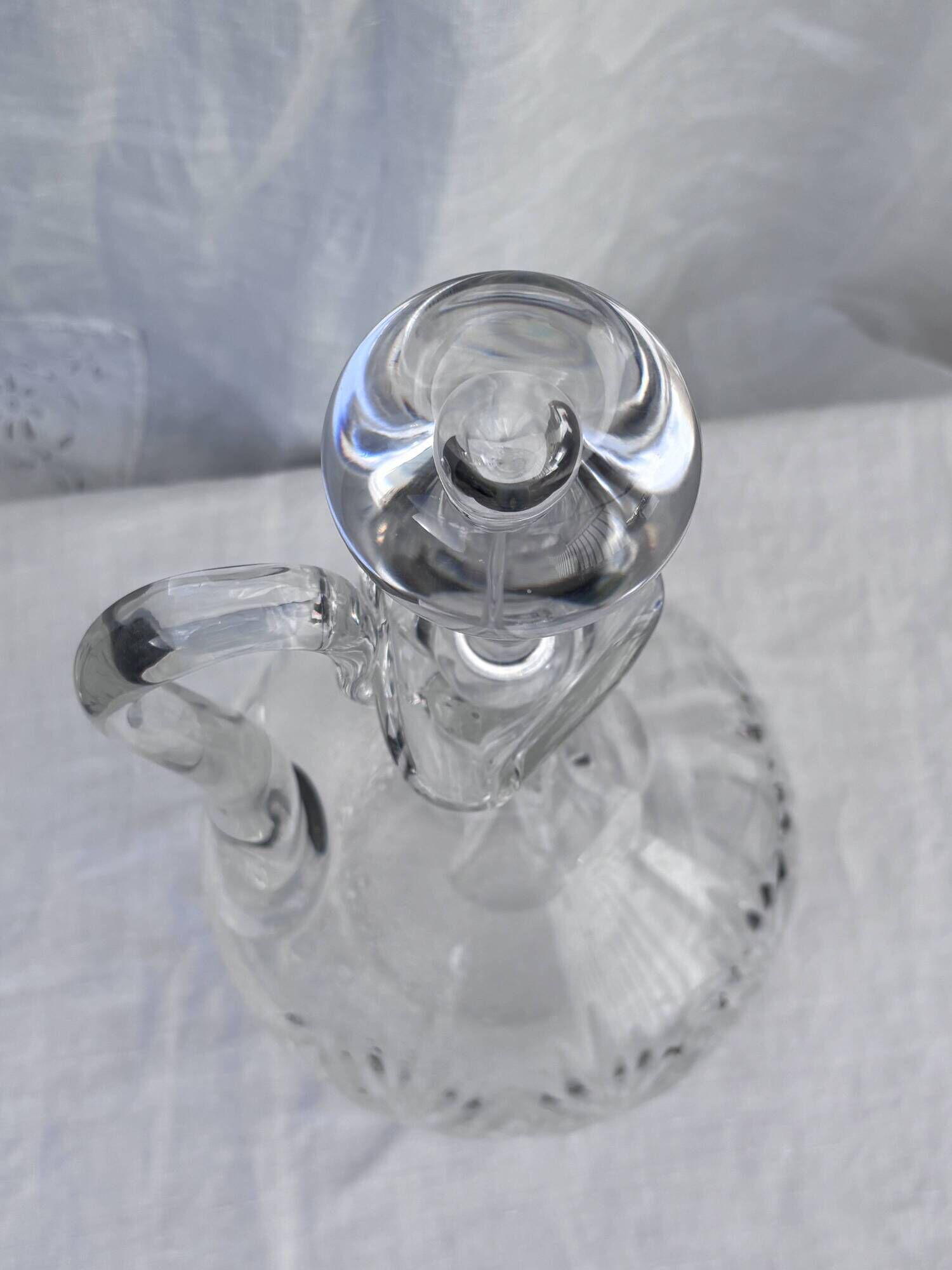 Chalcedony cut glass carafe chantilly by saint-louis