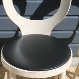 6 baumann chairs, white gull with black faux leather.
