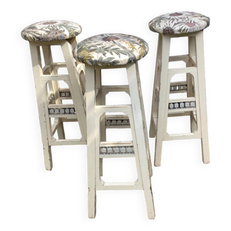 High stool in wood and fabric