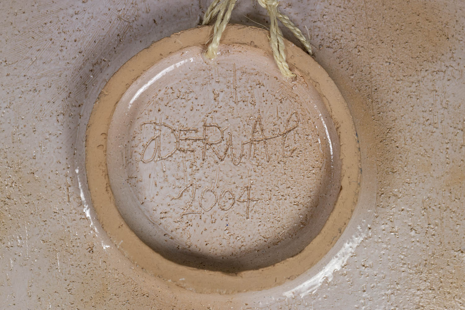 Plat en céramique, année 2004, Jean Derval