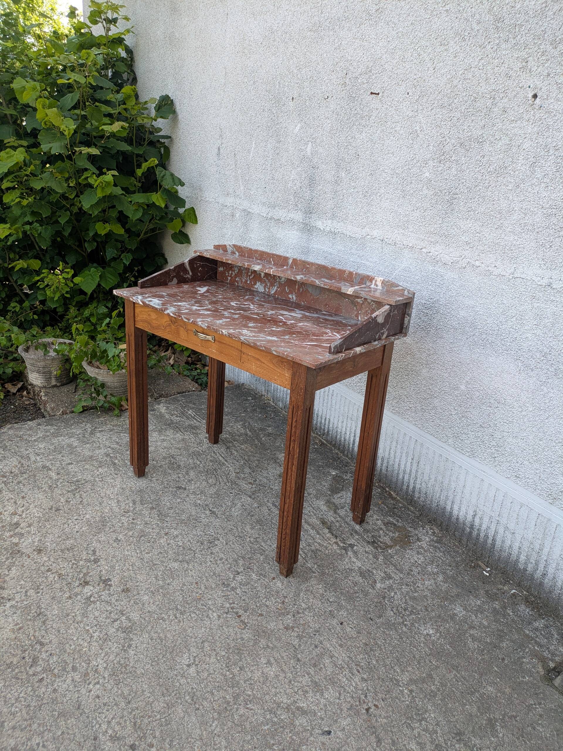 Dressing table, dressing table, desk