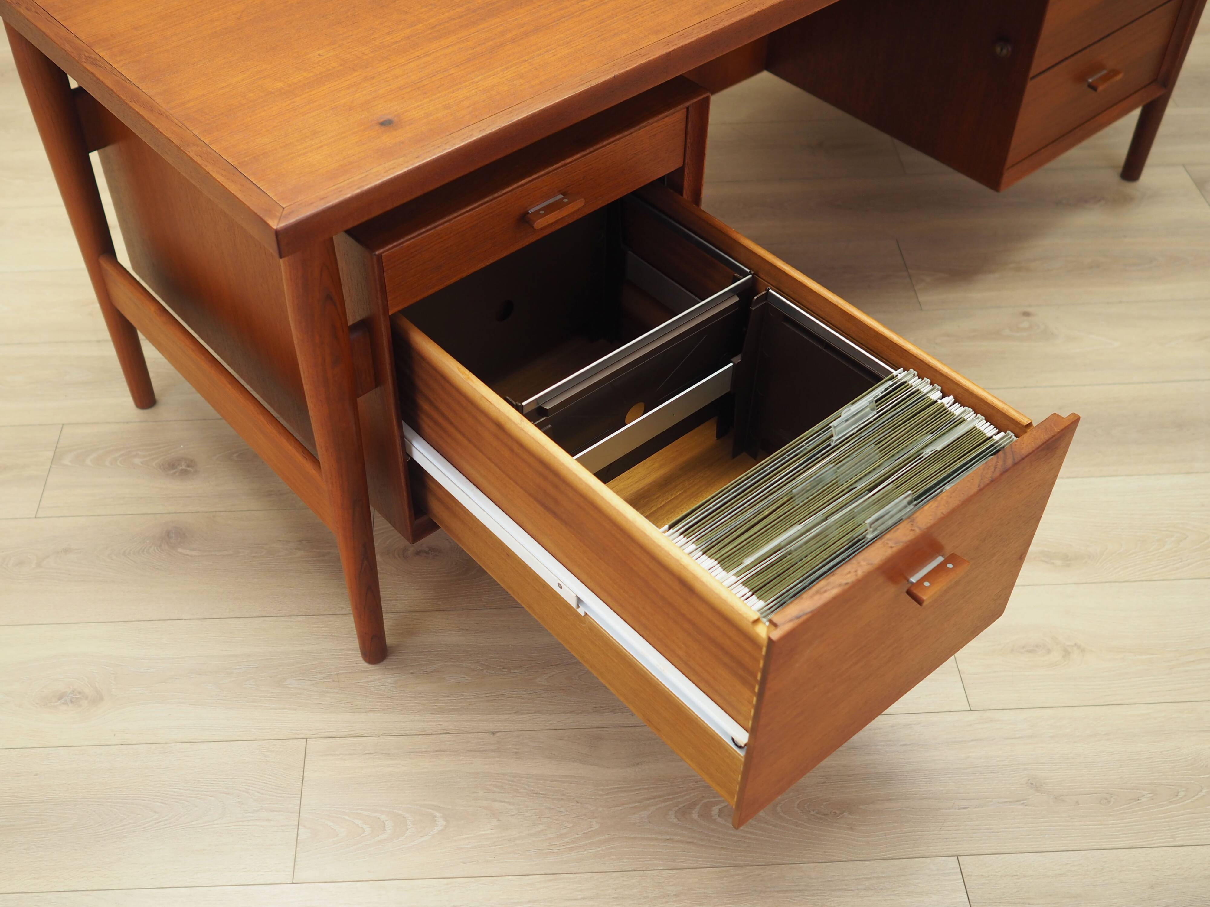 Teak desk, Danish design, 1960s, designer: Arne Vodder, production: Sibast