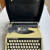 Brother deluxe 800 typewriter