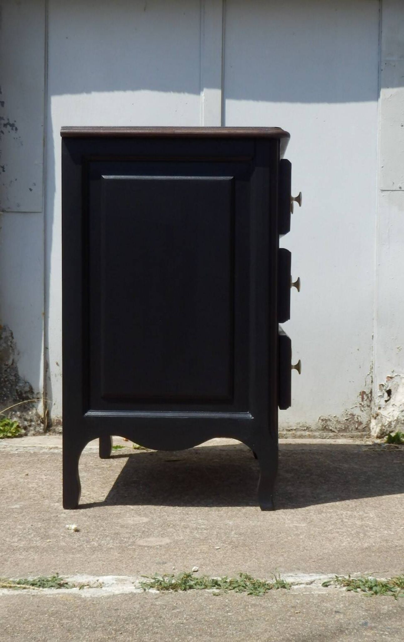 Wenge black chest of drawers