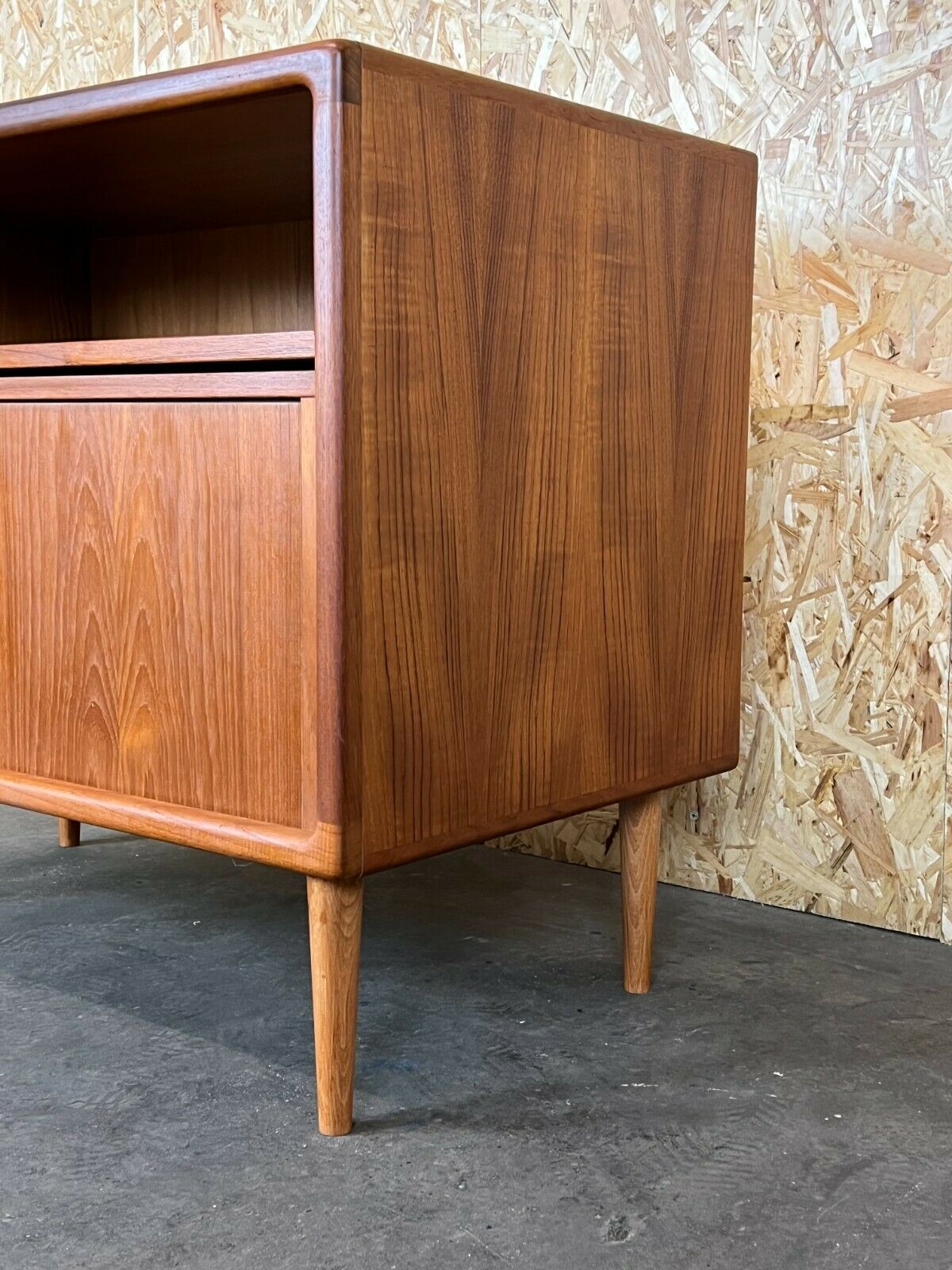 60s 70s teak sideboard Credenza cabinet Danish Modern Design Denmark 70s