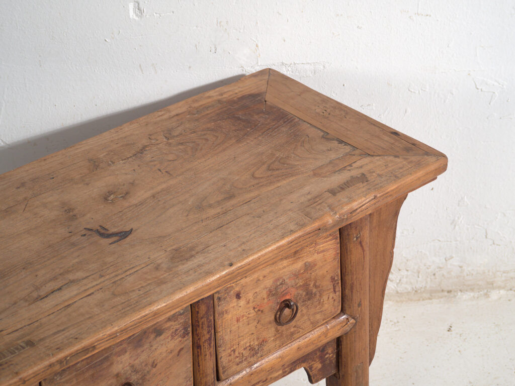 Shanxi console in elm with drawers – China, circa 1930