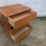 Vintage chest of drawers