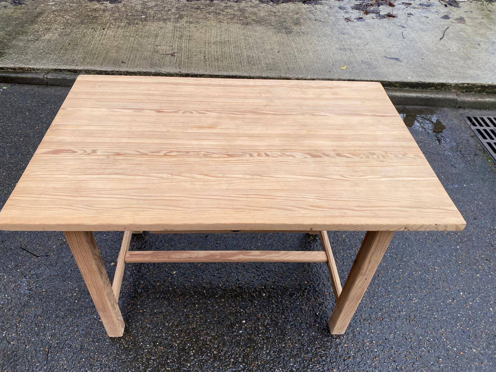 Renovated farmhouse table in solid pine, 110cm.
