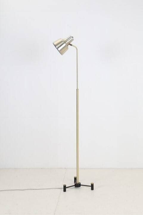 Dansa lamp / C. V. Østergaard floor lamp / reading lamp with "rocket" base / 1960s / 1970s / brass / Danish modern design