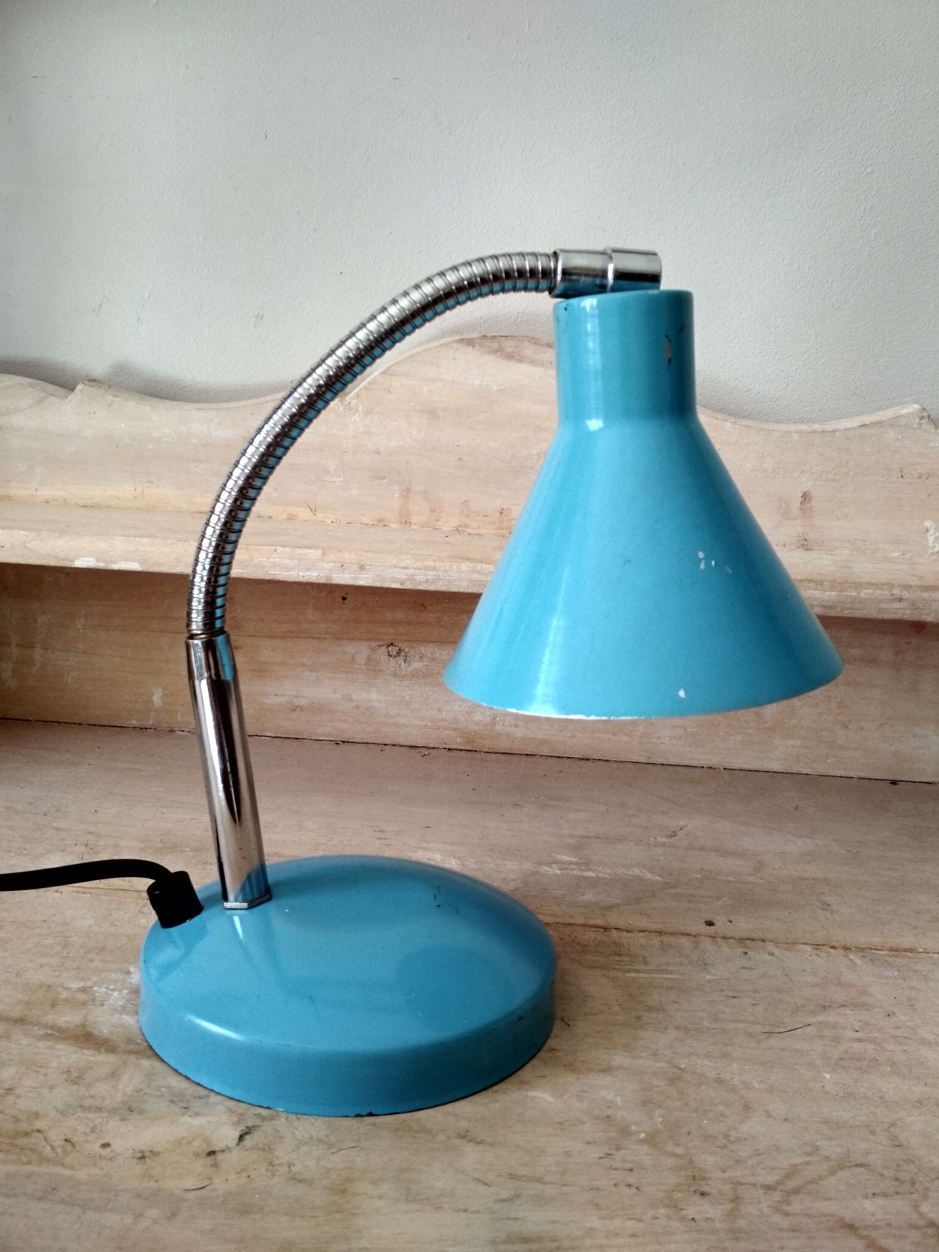 Articulated desk lamp 70