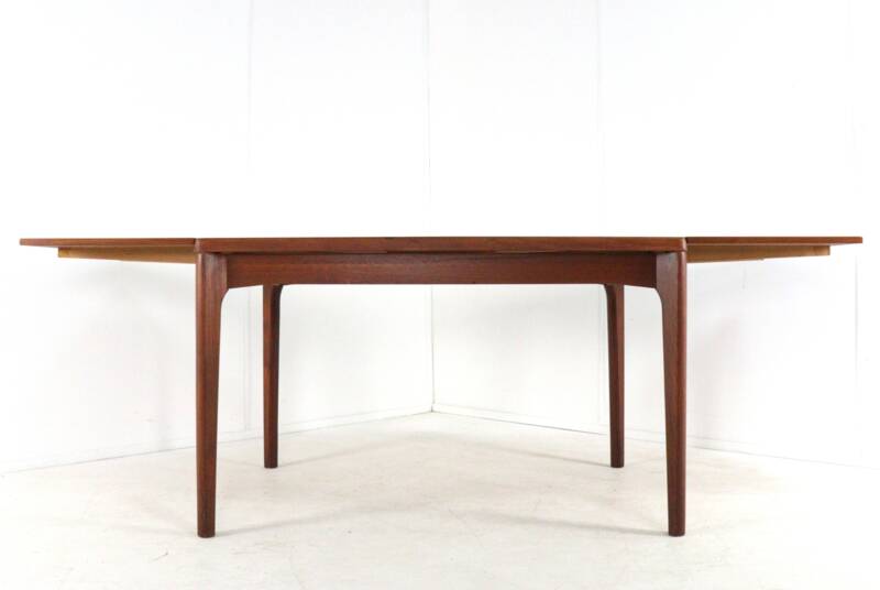 Table à manger rectangulaire extensible en teck de Henning Kjaernulf pour Vejle