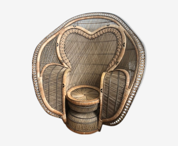 Emmanuelle Chair