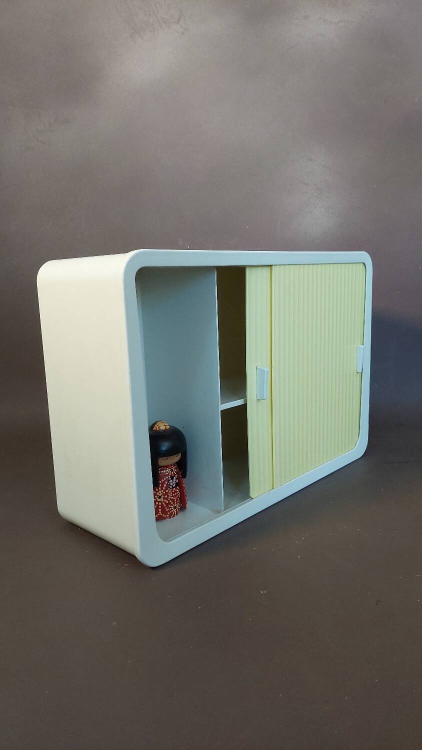 Medicine cabinet 1960