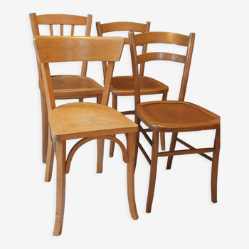 Suite de quatre chaises bistrot