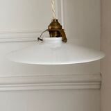 Opaline suspension