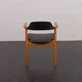 Chaise en teck massif et tissu vinyle noir dans le style d'Erik Kirkegaard, Danemark, années 1950
